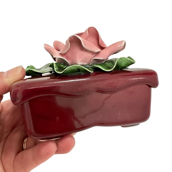 Vintage Ceramic Rose Trinket Box - Picture 4 of 9